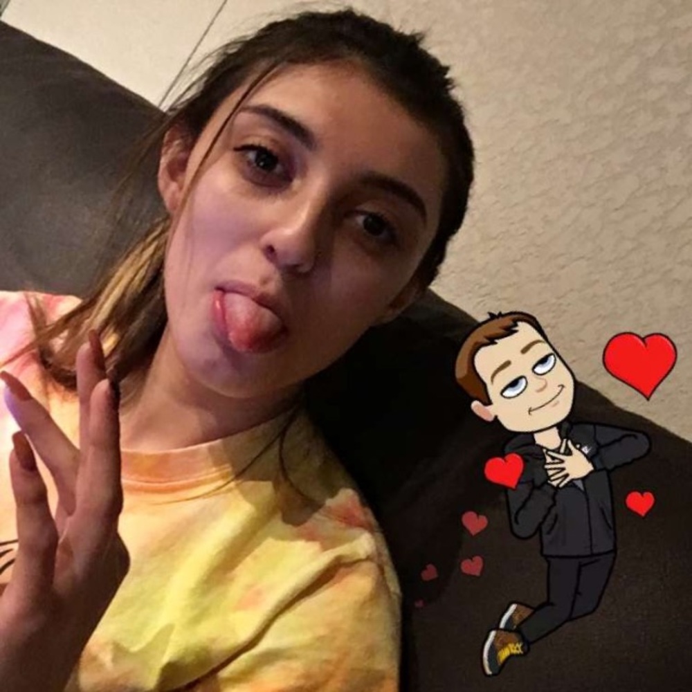 Meet your Posher, Alyssa